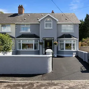 https://chestnut-house-beautiful-spacious-comfortable.belfasthotelsireland.com